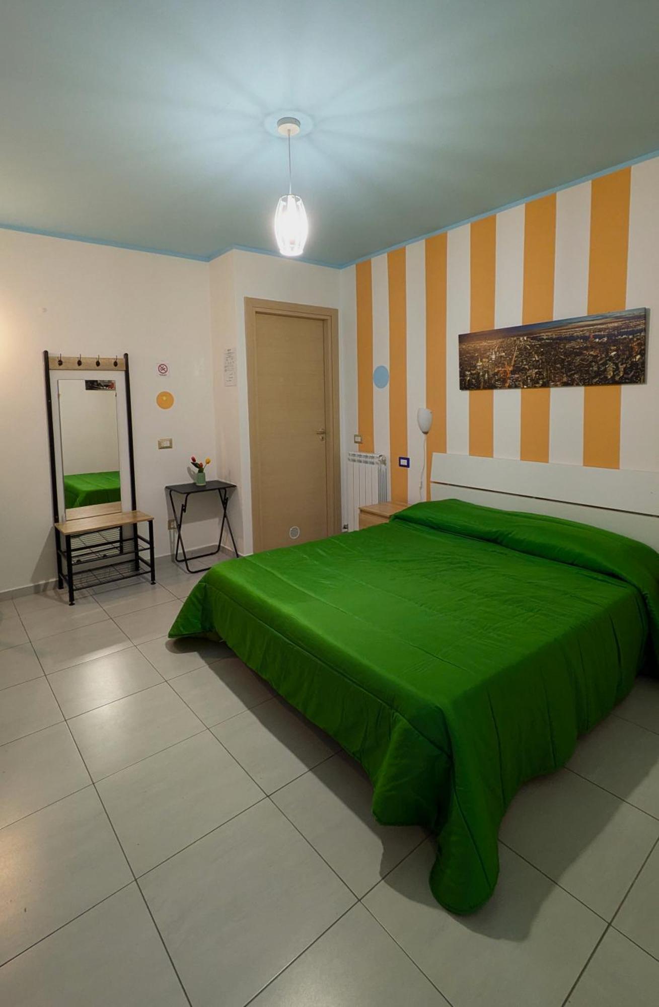 Guesthouse Serena Stresa Exterior foto